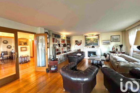 Hus till salu i Bergondo, A Coruna, Spanien 4 sovrum, 437 kvm. Nr. 153832 - foto 18