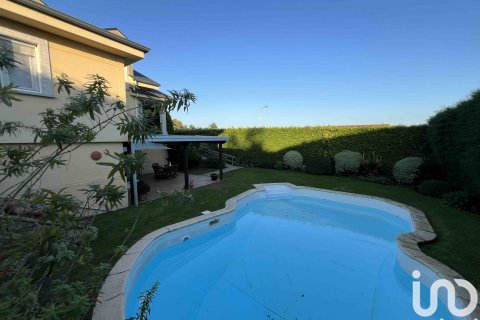 Hus till salu i Bergondo, A Coruna, Spanien 4 sovrum, 437 kvm. Nr. 153832 - foto 6