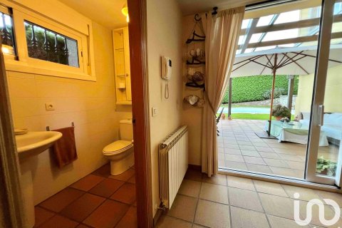 Hus till salu i Bergondo, A Coruna, Spanien 4 sovrum, 437 kvm. Nr. 153832 - foto 12