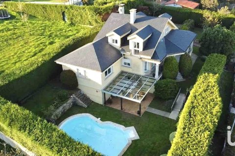 Hus till salu i Bergondo, A Coruna, Spanien 4 sovrum, 437 kvm. Nr. 153832 - foto 2