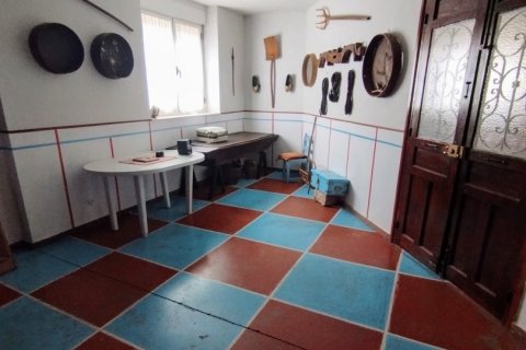 Māja pārdošanā San Justo de la Vega, Leon, Spānijā 4 istabas, 241 m2 Nr. 153831 - attēls 24