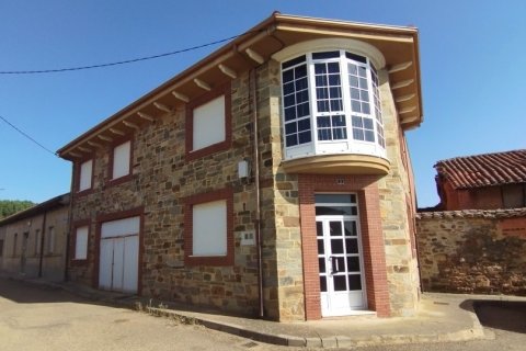 Māja pārdošanā San Justo de la Vega, Leon, Spānijā 4 istabas, 241 m2 Nr. 153831 - attēls 25