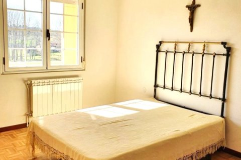 Māja pārdošanā San Justo de la Vega, Leon, Spānijā 4 istabas, 241 m2 Nr. 153831 - attēls 13