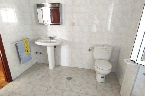 Māja pārdošanā San Justo de la Vega, Leon, Spānijā 4 istabas, 241 m2 Nr. 153831 - attēls 17