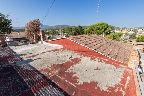House for sale in Fogars de la Selva, Barcelona, Spain 4 bedrooms, 100 sq.m. No. 195283 - photo 9