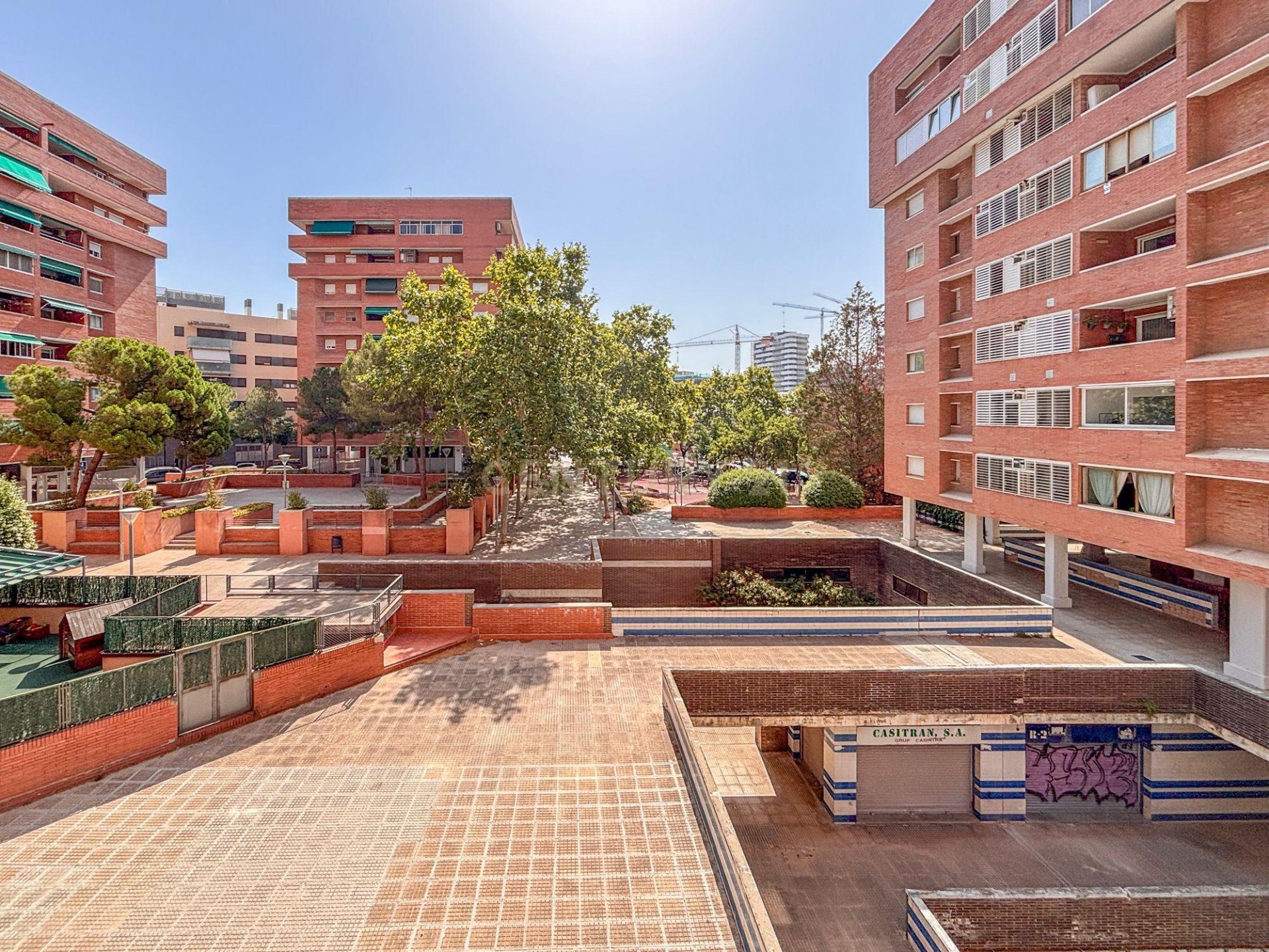 Apartment à Esplugues de Llobregat, Barcelona, Espagne 3 chambres, 98 m2 No. 195282