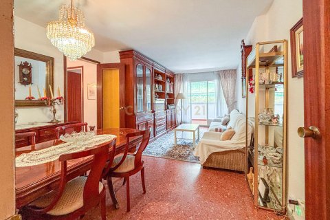 Apartment for sale in Esplugues de Llobregat, Barcelona, Spain 3 bedrooms, 98 sq.m. No. 195282 - photo 10