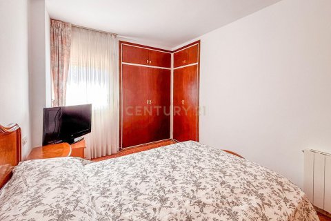 Apartment for sale in Esplugues de Llobregat, Barcelona, Spain 3 bedrooms, 98 sq.m. No. 195282 - photo 20