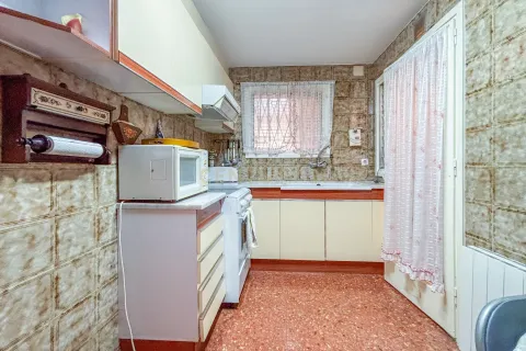 Apartment for sale in Esplugues de Llobregat, Barcelona, Spain 3 bedrooms, 98 sq.m. No. 195282 - photo 6