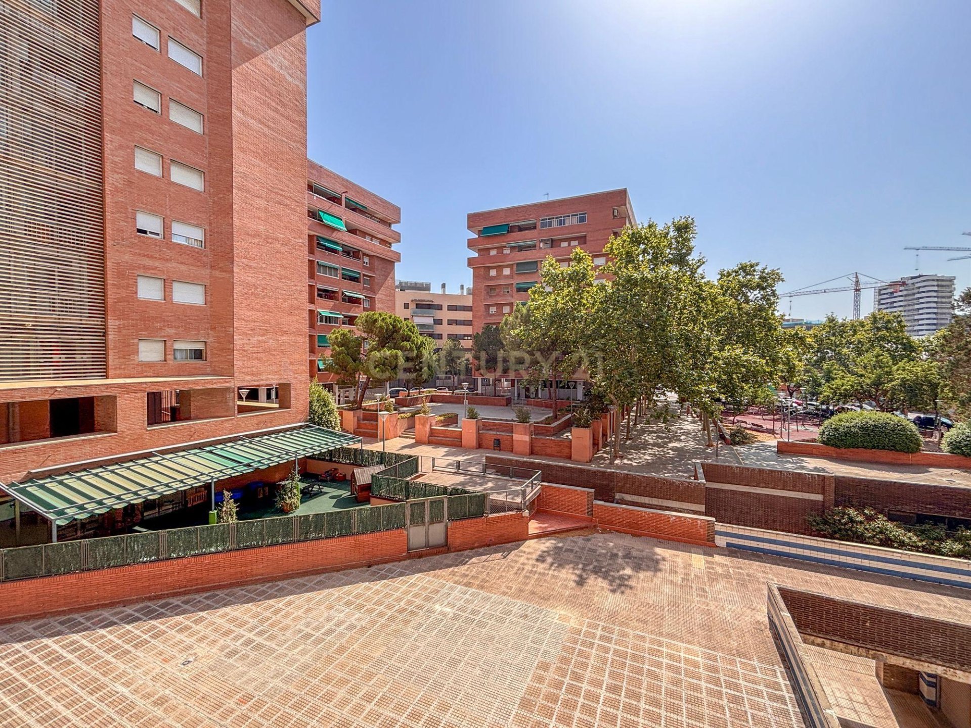 Apartment à Esplugues de Llobregat, Barcelona, Espagne 3 chambres, 98 m2 No. 195282