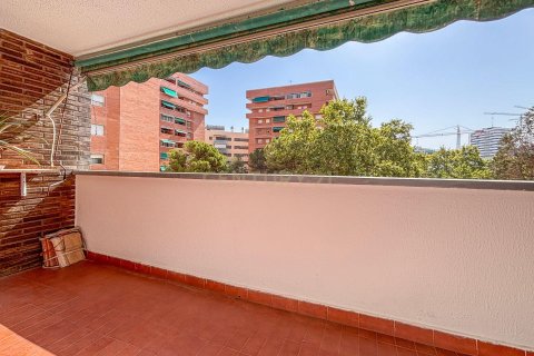 Apartment in Esplugues de Llobregat, Barcelona, Spain 3 bedrooms, 98 sq.m. No. 195282