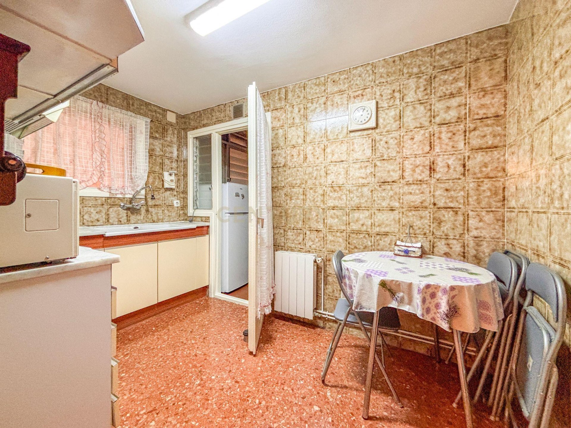 Apartment à Esplugues de Llobregat, Barcelona, Espagne 3 chambres, 98 m2 No. 195282