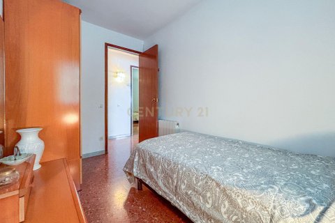 Apartment for sale in Esplugues de Llobregat, Barcelona, Spain 3 bedrooms, 98 sq.m. No. 195282 - photo 16