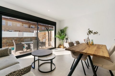 Townhouse for sale in San Pedro del Pinatar, Murcia, Spain 3 bedrooms, 133 sq.m. No. 195279 - photo 5