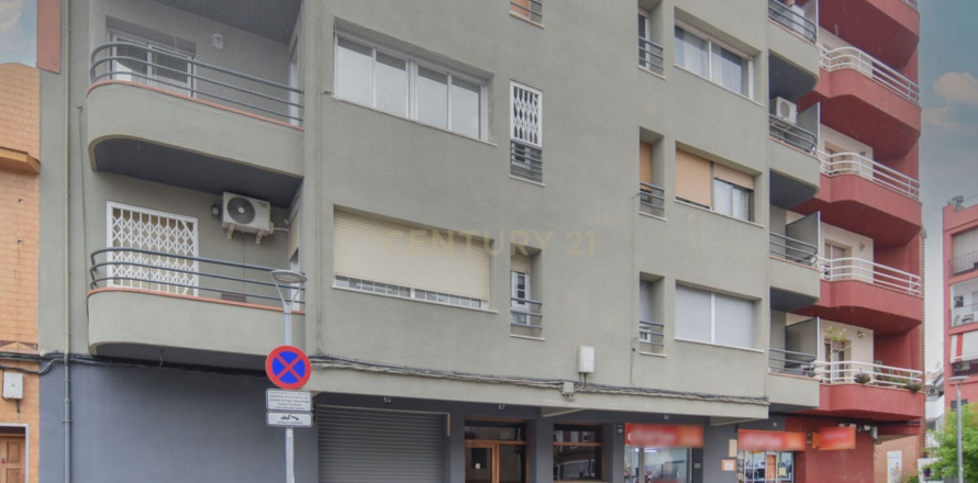 Apartment in Mataro, Barcelona, Spain 2 bedrooms, 80 sq.m. No. 195285