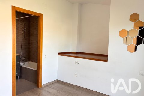 Duplex zum Verkauf in Terrassa, Barcelona, Spanien 2 Schlafzimmer, 95 m2 Nr. 196542 - Foto 27