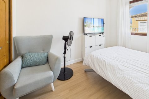 Townhouse for sale in Los Alcazares, Murcia, Spain 2 bedrooms, No. 186890 - photo 6