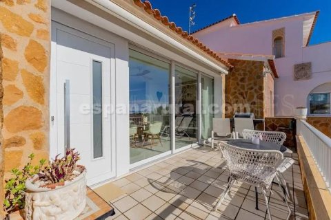 Villa for sale in Palomares, Almeria, Spain 4 bedrooms, 420 sq.m. No. 167699 - photo 3