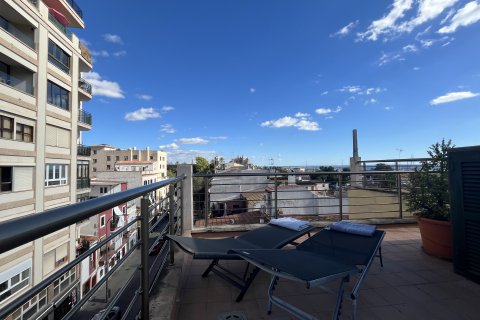 Penthouse for rent in Palma de Majorca, Mallorca, Spain 2 bedrooms, 60 sq.m. No. 139889 - photo 18