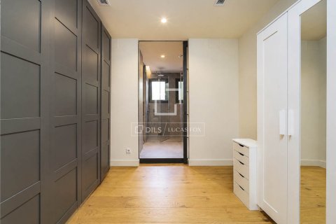 Dzīvoklis pārdošanā Barcelona, Spānijā 3 istabas, 129 m2 Nr. 196225 - attēls 24
