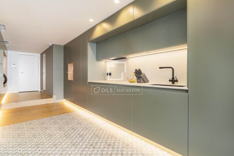 Dzīvoklis pārdošanā Barcelona, Spānijā 3 istabas, 129 m2 Nr. 196225 - attēls 12