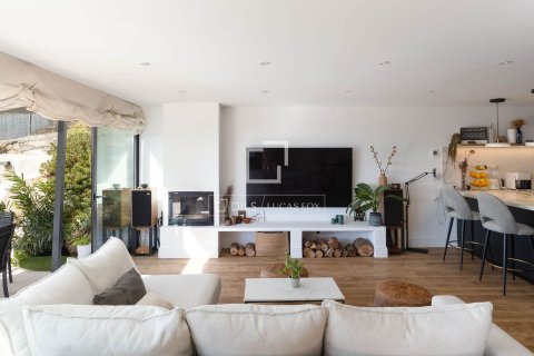 Villa for sale in Alella, Barcelona, Spain 3 bedrooms, 262 sq.m. No. 196223 - photo 10