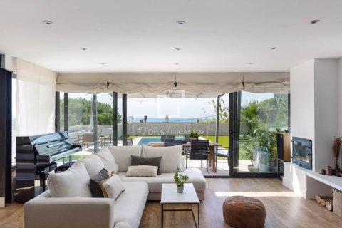 Villa for sale in Alella, Barcelona, Spain 3 bedrooms, 262 sq.m. No. 196223 - photo 7