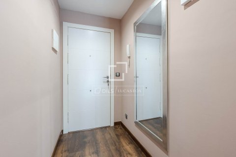 Dzīvoklis pārdošanā Sant Just Desvern, Barcelona, Spānijā 2 istabas, 88 m2 Nr. 196228 - attēls 3