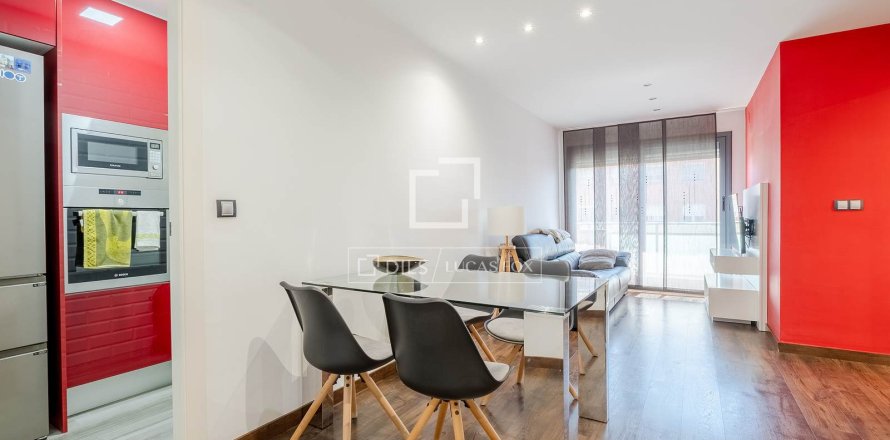 Dzīvoklis Sant Just Desvern, Barcelona, Spānijā 2 istabas, 88 m2 Nr. 196228