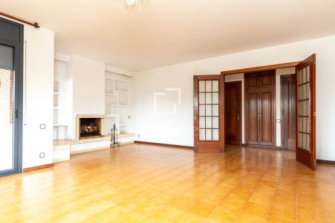 Villa for sale in Sant Cugat Del Valles, Barcelona, Spain 6 bedrooms, 321 sq.m. No. 196226 - photo 14