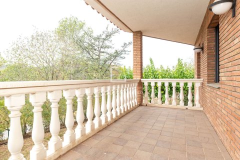 Villa for sale in Sant Cugat Del Valles, Barcelona, Spain 6 bedrooms, 321 sq.m. No. 196226 - photo 16