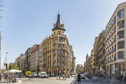 Dzīvoklis pārdošanā Barcelona, Spānijā 2 istabas, 92 m2 Nr. 196222 - attēls 4