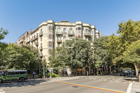 Dzīvoklis pārdošanā Barcelona, Spānijā 2 istabas, 92 m2 Nr. 196222 - attēls 3