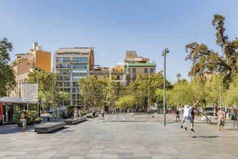 Dzīvoklis pārdošanā Barcelona, Spānijā 2 istabas, 92 m2 Nr. 196222 - attēls 13