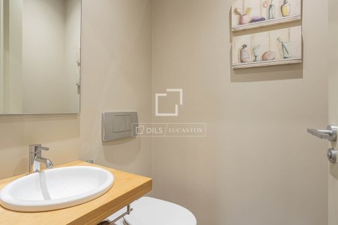 Lägenhet till salu i Barcelona, Spanien 4 sovrum, 215 kvm. Nr. 150418 - foto 16