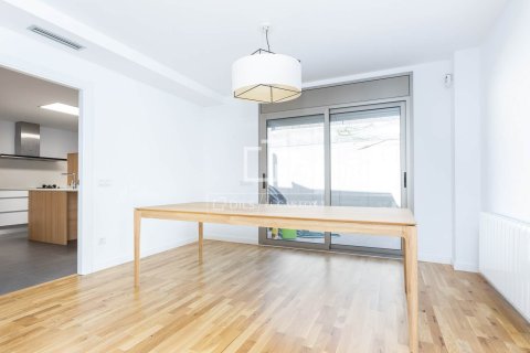 Villa for sale in Vilassar de Dalt, Barcelona, Spain 5 bedrooms, 386 sq.m. No. 150416 - photo 14