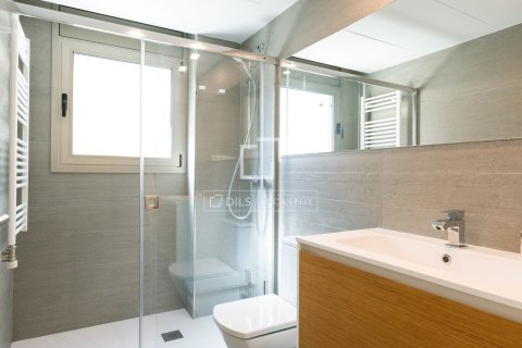 Villa for sale in Vilassar de Dalt, Barcelona, Spain 5 bedrooms, 386 sq.m. No. 150416 - photo 26