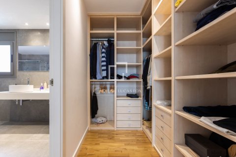 Villa for sale in Vilassar de Dalt, Barcelona, Spain 5 bedrooms, 386 sq.m. No. 150416 - photo 20