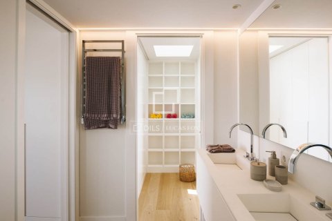 Villa for sale in Gava, Barcelona, Spain 5 bedrooms, 346 sq.m. No. 150414 - photo 16