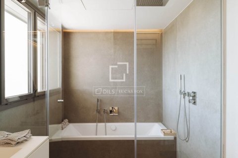 Villa for sale in Gava, Barcelona, Spain 5 bedrooms, 346 sq.m. No. 150414 - photo 18