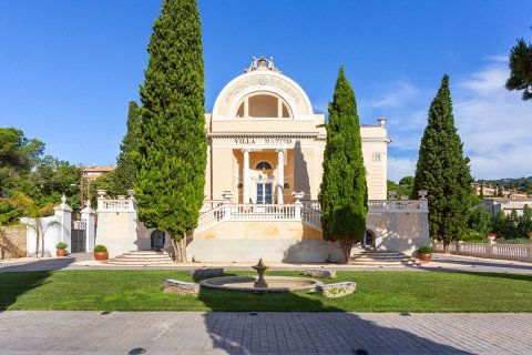 Villa for sale in Tiana, Barcelona, Spain 9 bedrooms, 893 sq.m. No. 150415 - photo 4