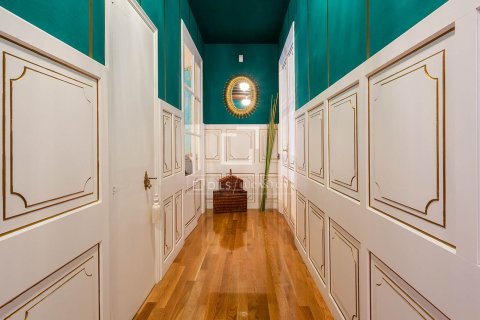 Villa for sale in Tiana, Barcelona, Spain 9 bedrooms, 893 sq.m. No. 150415 - photo 25