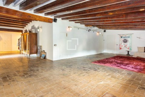 Villa for sale in Tiana, Barcelona, Spain 9 bedrooms, 893 sq.m. No. 150415 - photo 27