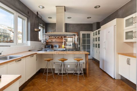 Apartament w Barcelona, Hiszpania 6 sypialni, 581 mkw. nr 150941 – zdjęcie 14