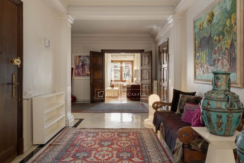 Apartament w Barcelona, Hiszpania 6 sypialni, 581 mkw. nr 150941 – zdjęcie 18