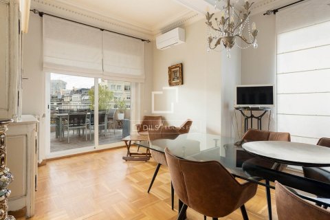 Apartament w Barcelona, Hiszpania 6 sypialni, 581 mkw. nr 150941 – zdjęcie 8