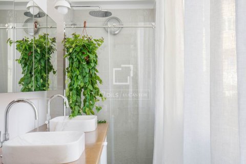 Apartament w Barcelona, Hiszpania 2 sypialnie, 86 mkw. nr 150938 – zdjęcie 15