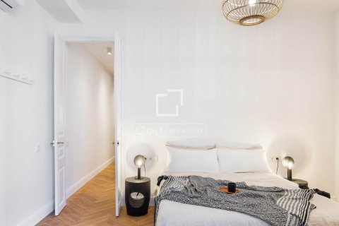 Apartament w Barcelona, Hiszpania 2 sypialnie, 86 mkw. nr 150938 – zdjęcie 22