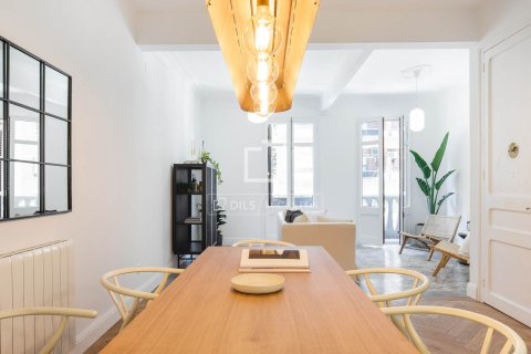 Apartament w Barcelona, Hiszpania 2 sypialnie, 86 mkw. nr 150938 – zdjęcie 9