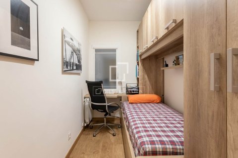 Huoneisto myytävänä Barcelona, Espanja, 3 makuuhuonetta, 83 m2 No. 150939 - kuva 28